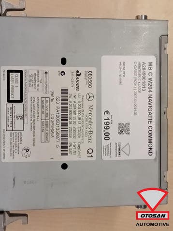 Mercedes C Klasse W204 Navigatie Commond A2049001813, Ophalen, Gebruikt, Mercedes-Benz