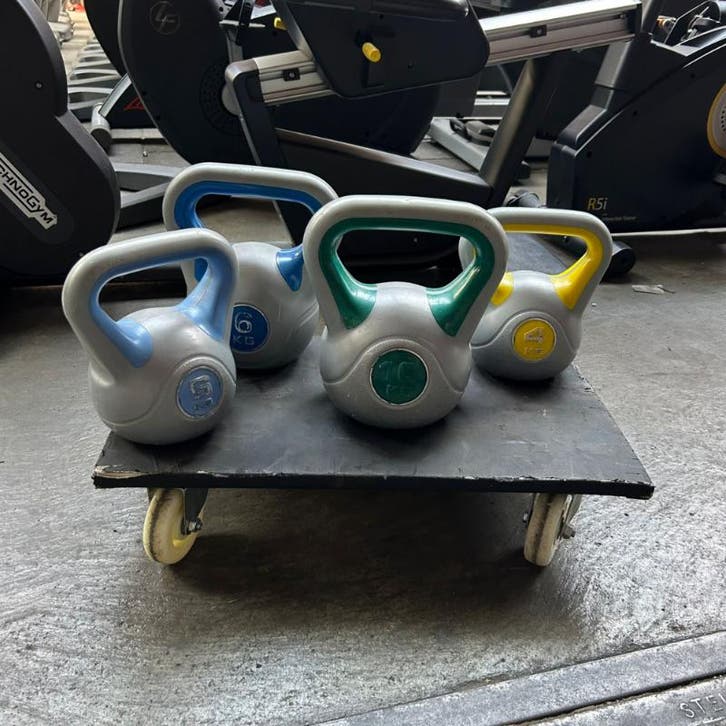 Kettleball Set - 4-6-10 Kg, Sport en Fitness, Fitnessapparatuur, Overige typen, Ophalen of Verzenden