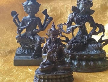 Padmasambhava, Boeddha met vier gezichten en Groene Tara -