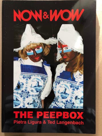Fotografie - The Peepbox - fotos v/d Nederlandse Club Scene, Ophalen of Verzenden, Zo goed als nieuw