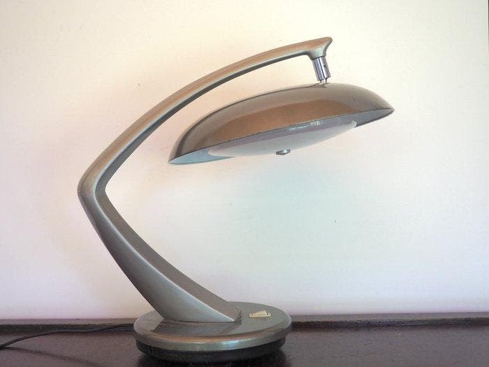 Fase - Luis Perez de la Oliva - Tafellamp - Boomerang 64 -, Antiek en Kunst, Antiek | Lampen