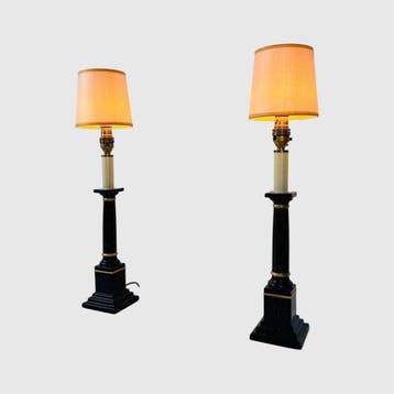 Tafellamp (2) - Set van twee neoclassicistische tafellampen