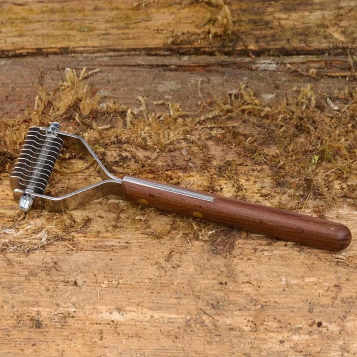 Mars Coat-King Trimmer met houten handvat – 12 stompe bla., Dieren en Toebehoren, Honden-accessoires, Nieuw, Ophalen of Verzenden