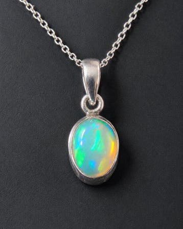 Ketting van 925 zilver met natuurlijke Ethiopische opaal in