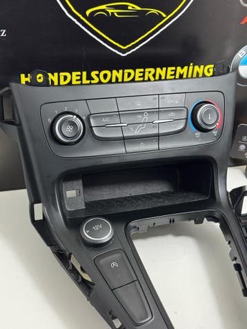 Ford Focus versnellingspook omringende kunstof kachel, Gebruikt, Ford