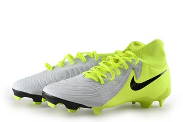 Nike Voetbalschoenen in maat 42½ Zilver, Overige kleuren, Verzenden, Nike, Zo goed als nieuw