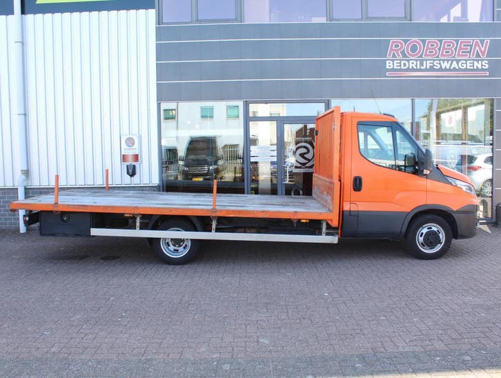 Iveco Daily, Auto's, Bestelauto's, Dealer onderhouden, Lease, Handgeschakeld, Overige kleuren, Financial lease, Diesel, Euro 6