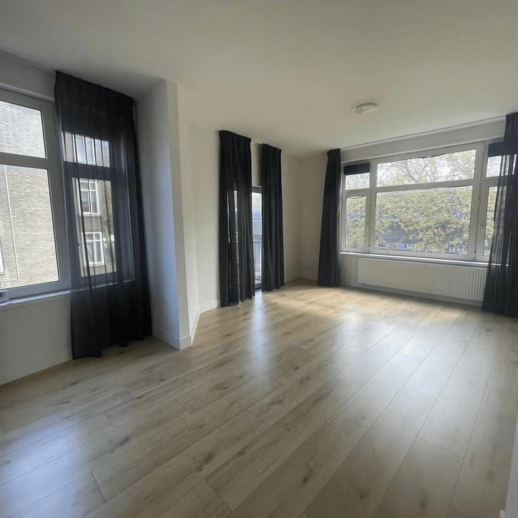 Appartement in Rotterdam gevonden voor €1850,- pm, Huizen en Kamers, Huizen te huur, Direct bij eigenaar, Rotterdam, Appartement