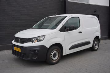 Peugeot Partner 1.2 PureTech 110Pk Benzine, Stof, Gebruikt, Wit, Handgeschakeld