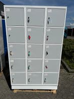 Lockerkast, 3 koloms, 15 deuren met muntslot/teruggave, Ophalen