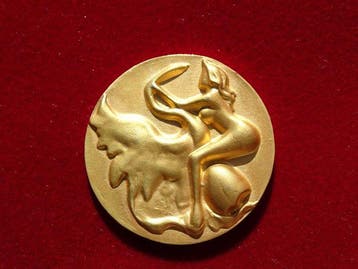 Spanje. 24 carat gold finished, solid silver Salvador Dali
