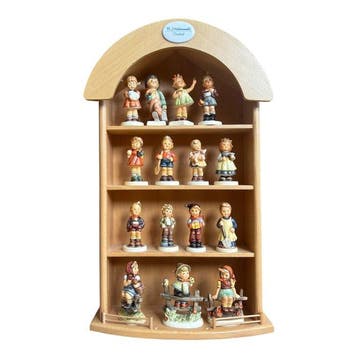 Goebel - M.I. Hummel - Figuur - 15 figures + cabinet (16) -