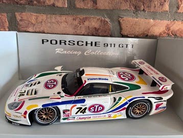 UT 1:18 - Modelauto - 1998 - Porsche 911 GT1 - Sebring STP, Nieuw