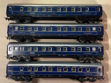 Märklin H0 - 4020 - Modeltrein personenwagonset (4) - Set, Hobby en Vrije tijd, Modeltreinen | H0, Nieuw