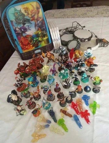 Skylanders - Wii - 54 skylanders+4 Wii, Nieuw