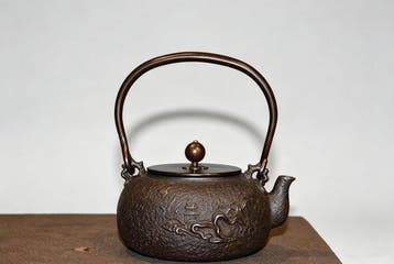 Cast Iron Teapot – Japanese Landscape and Pavilion Relief