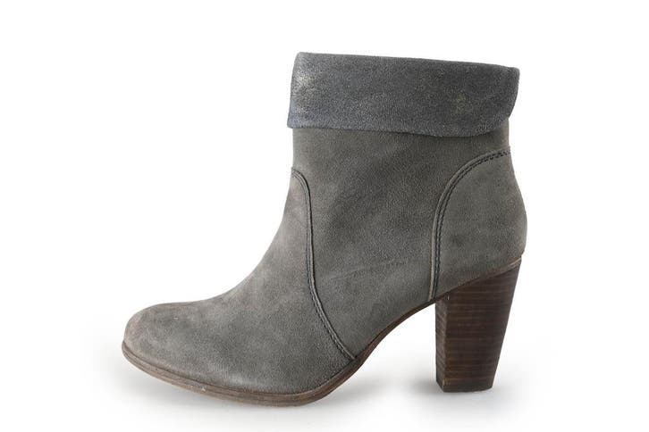 Mano Enkellaarzen in maat 37 Grijs, Kleding | Dames, Schoenen, Grijs, Zo goed als nieuw, Lage of Enkellaarzen, Verzenden