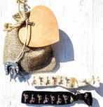 Jute zakje+hoefijzer gelukspoppetje+2 armbanden/elastieken, Ophalen of Verzenden, Nieuw, Overige soorten