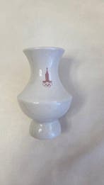 Souvenir porcelain mid vase produced for the 1980 Summer, Nieuw