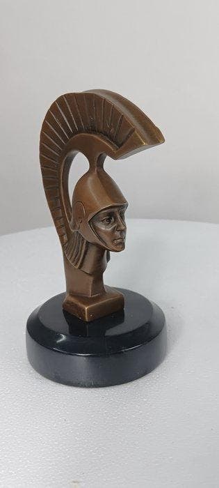 naar darel - sculptuur, spartan auto mascotte - 16 cm -, Antiek en Kunst, Kunst | Designobjecten