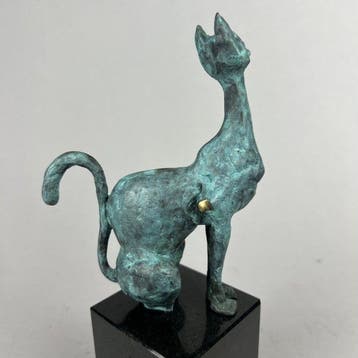 Robert Dyrcz - „The cat”- bronze