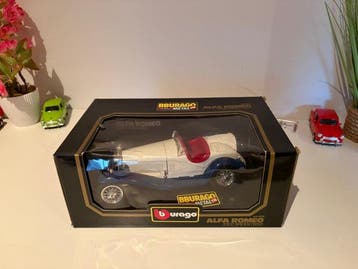 Bburago 1:18 - Modelauto - Alfa Romeo 2300 Spider, Nieuw