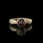 Oud-Romeins, Keizerrijk Zilver Ring met een granaatintaglio