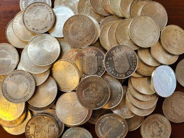 1 kilo netto zilvergeld Nederland (mix), Postzegels en Munten, Munten | Nederland, Koningin Juliana, Zilver, 10 gulden, Verzenden