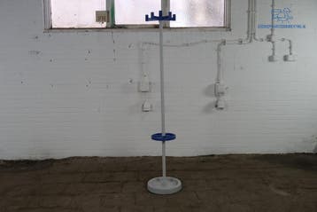 Tweedehands staande kapstok 180 cm lichtgrijs met blauwe, Verzenden, Gebruikt, Overige materialen