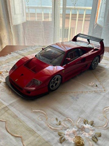1:18 - Model sportwagen - Ferrari F40 LM, Nieuw