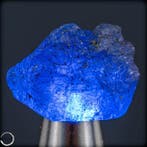 Natuurlijk, zeldzaam helderder Tansanit. – intens