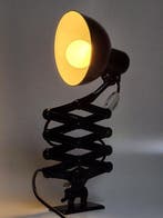 Kaiser Idell - Bauhaus - Christian Dell - Lamp - Scissor