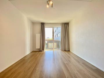 Te huur: Appartement Laakweg in Den Haag, Den Haag, Appartement, Zuid-Holland
