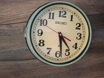 Industriële klok - Seiko Salvaged Metaal - 1970-1980 -