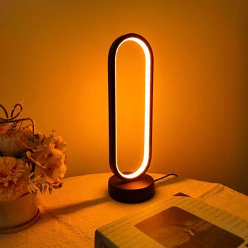 Stijlvol LED Tafellamp - Driekleurig Ringlampje 33cm Hoog, Huis en Inrichting, Lampen | Tafellampen, Verzenden, Nieuw