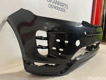 Land Rover Range Evoque L551 Voorbumper K8D2-17F003, Ophalen, Voor, Bumper, Gebruikt