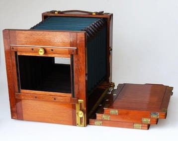 Ernst Herbst & Firl (Ernemann) Globus M (13x18) met drie, Nieuw