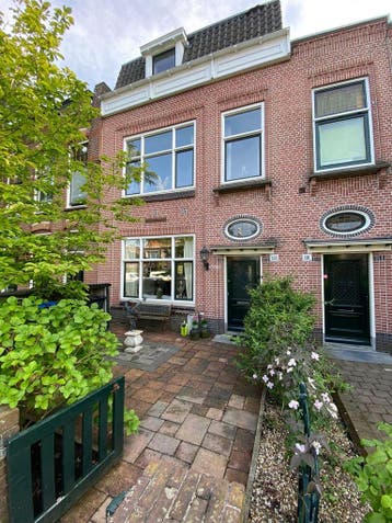 Te huur: Huis Hoge Rijndijk in Leiden, Leiden, Zuid-Holland