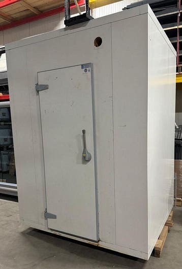 Koel- / Vriescel met vloer - B196 x D166 x H256cm - zonder, Gebruikt