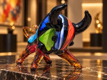 Unknown - sculptuur, Handgemaakte glazen stier in Murano