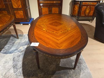 Louis XVI ovale eettafel, Huis en Inrichting, Nieuw
