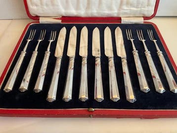 Thomas Bradbury &Sons Ltd - Bestekset (12) - Sterling