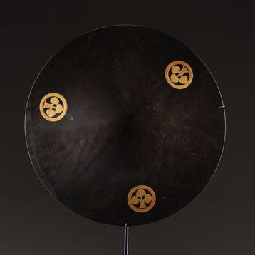 Jingasa  (reis-hoed voor samurai) - gelakt hout - Japan -