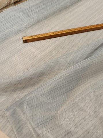 Stupenda organza grigia a sottili righe blu - Gordijnstof -