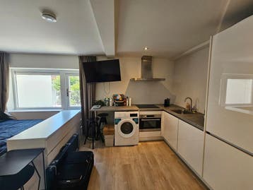 Te huur: Studio Pastoor van Arslaan in Eindhoven, Eindhoven, Noord-Brabant