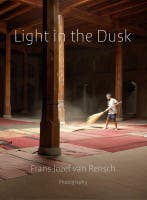 Light in the dusk 9789462261976 Frans Jozef van Rensch, Boeken, Verzenden, Zo goed als nieuw, Frans Jozef van Rensch