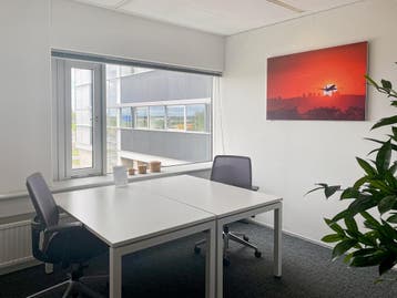 Kantoorruimte in Regus The Base, Verzenden