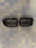 BMW E46 grillen dubbelspijl glanzend zwart – Coupé/Cabrio, Auto-onderdelen, Carrosserie en Plaatwerk, Nieuw, Voor, BMW