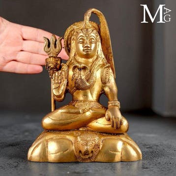 Fijn gedetailleerd artefact van messinglegering, vervaardigd