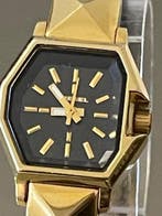 Uniek model Octogonale kast vorm, Verzenden, Zo goed als nieuw